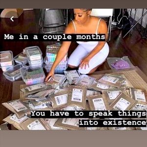 Meet your Posher, Mira